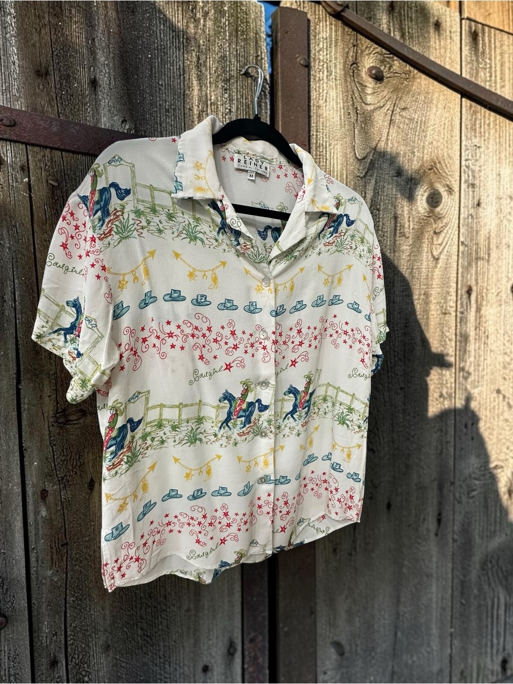 Lady Reiner Cowgirl Couture Lightweight Button Down Blouse. Size: Medium